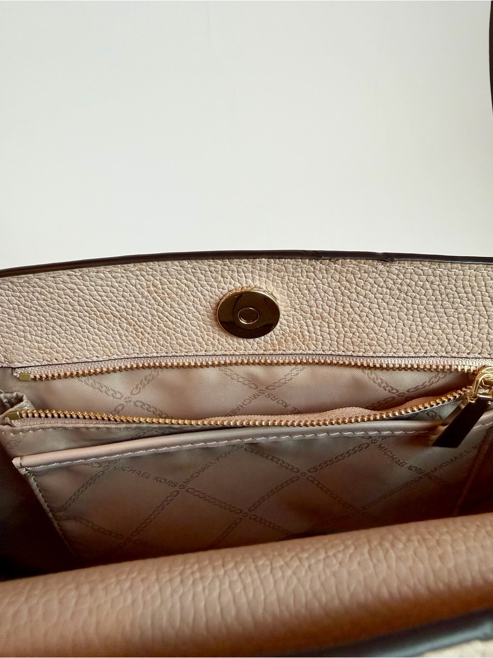 Michael Kors Mercer Pebbled Leather Satchel Handbag Blush Beige Gold Tone Purse - Picture 8 of 16